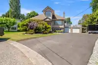 11113 81 AVE AVENUE - thumbnail 2