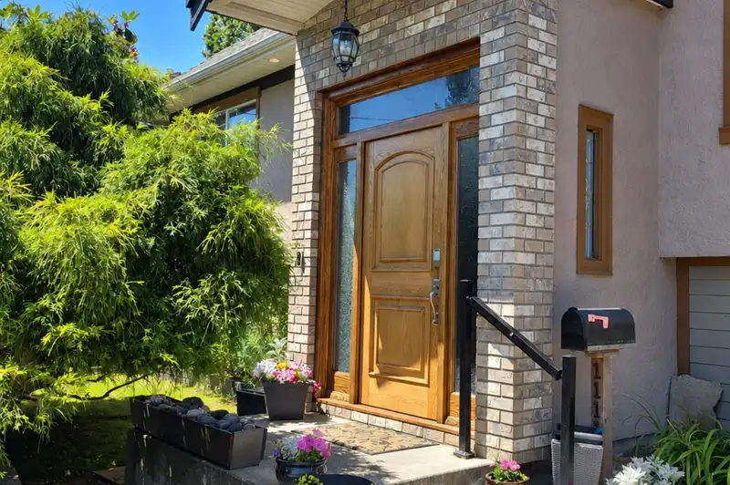 11113 81 AVE AVENUE - photo 3 of 21