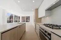 305 423 6TH STREET - thumbnail 8