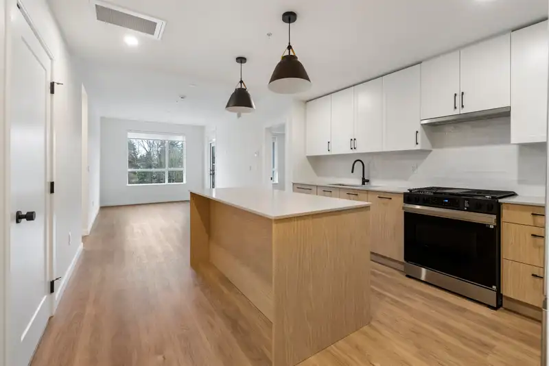 302 27218 ALDERGROVE TOWN CENTRE DRIVE - photo 3 of 28