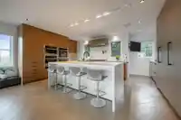 4546 LANGARA AVENUE - thumbnail 8