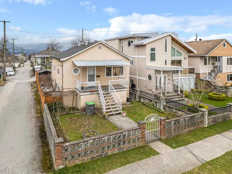 3309 E 29TH AVENUE - photo 3 of 19