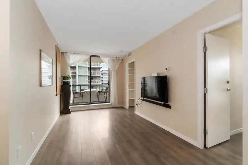 1307 5911 ALDERBRIDGE WAY - photo 4 of 35