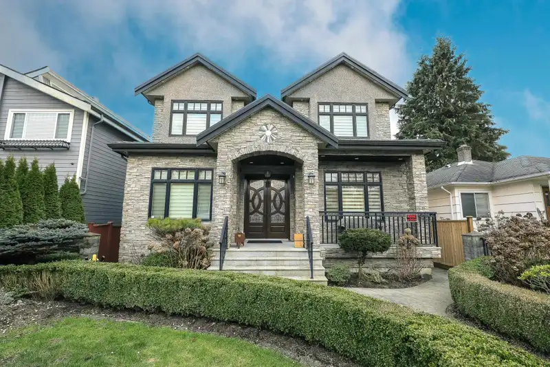 66 W 44TH AVENUE - photo 1 of 40