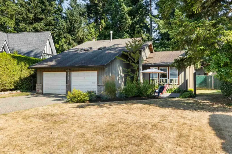 20179 37 AVENUE - photo 1 of 32