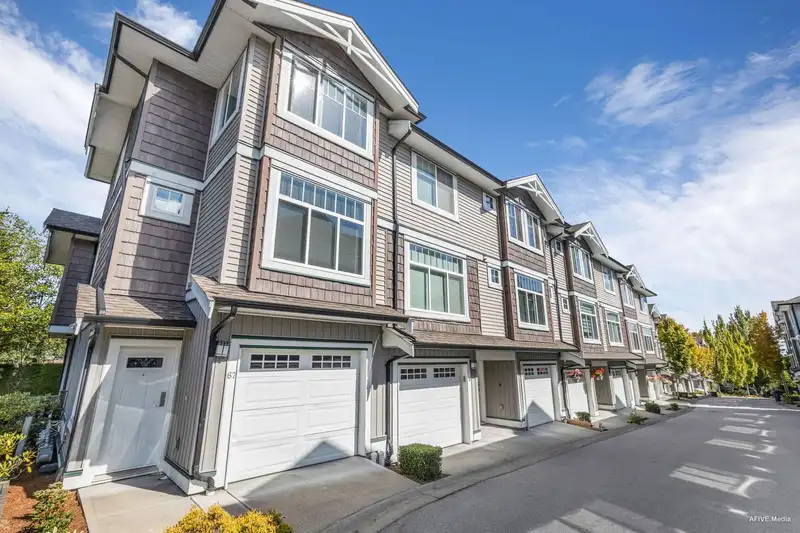65 14356 63A AVENUE - photo 3 of 40