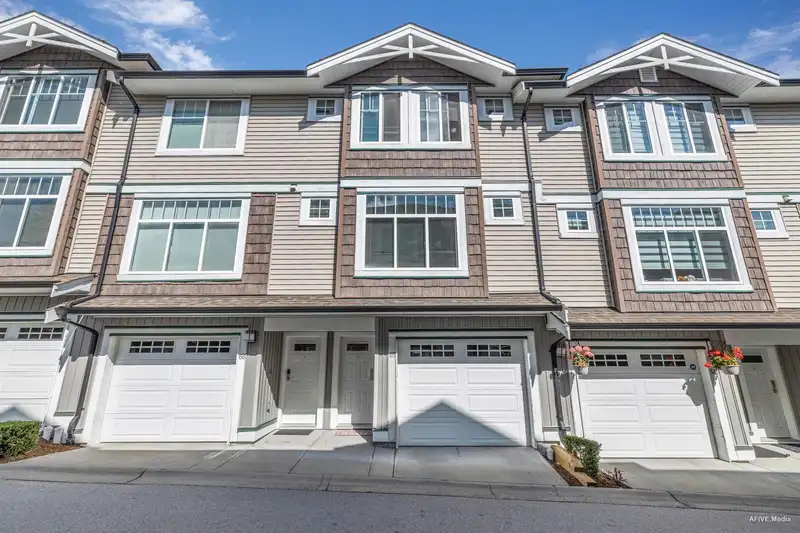 65 14356 63A AVENUE - photo 4 of 40