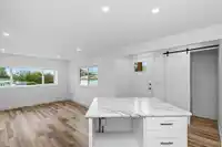 10 34519 LOUGHEED HIGHWAY - thumbnail 13