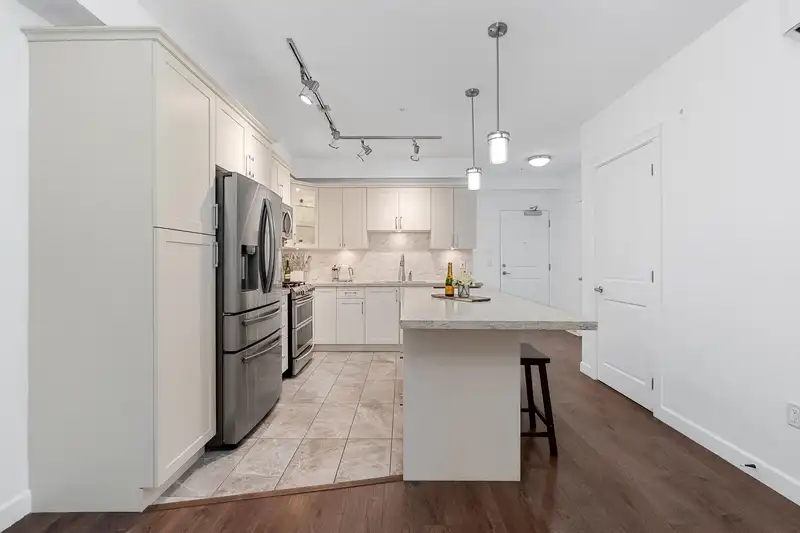 404 14588 MCDOUGALL DRIVE - photo 4 of 27