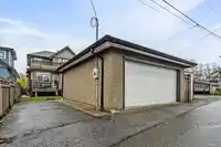 2457 E 3RD AVENUE - thumbnail 26