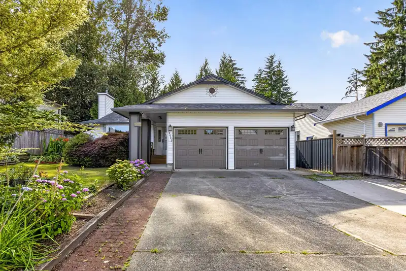 12421 231 STREET - photo 1 of 40