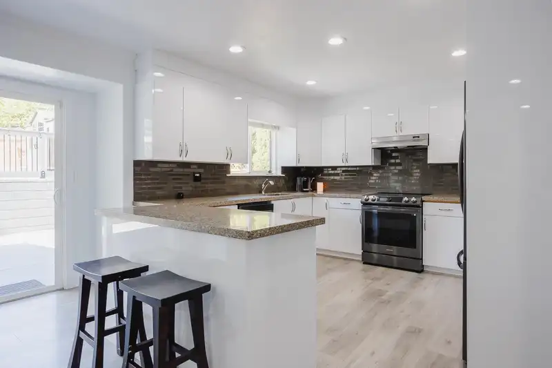 8077 169 STREET - photo 3 of 36