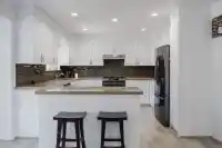 8077 169 STREET - thumbnail 4