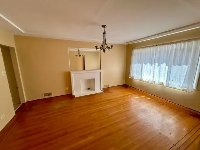 4207 W 15TH AVENUE - photo 3 of 29