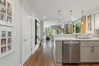 361 5790 EAST BOULEVARD - thumbnail 6