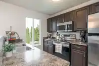 6016 BROOKS CRESCENT - thumbnail 8
