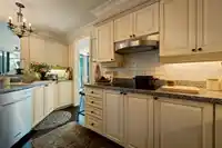 4B 328 TAYLOR WAY - thumbnail 11