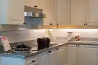 4B 328 TAYLOR WAY - thumbnail 13