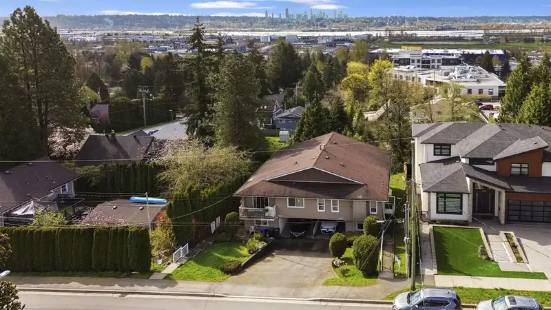 1020 QUADLING AVENUE - photo 2 of 12