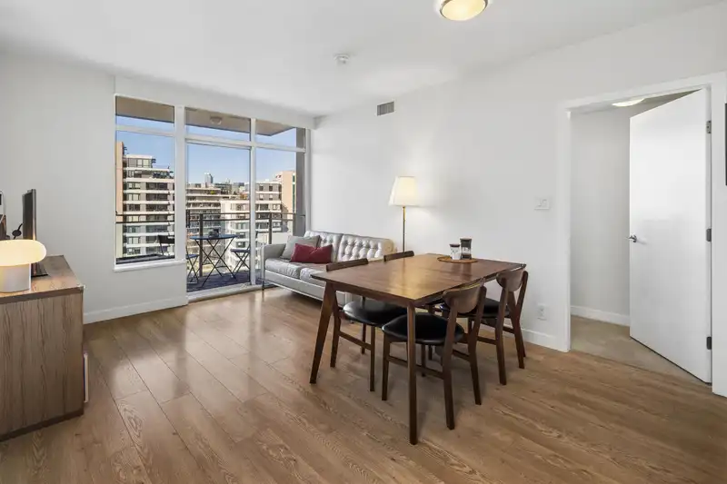 1209 111 E 1ST AVENUE - photo 1 of 37