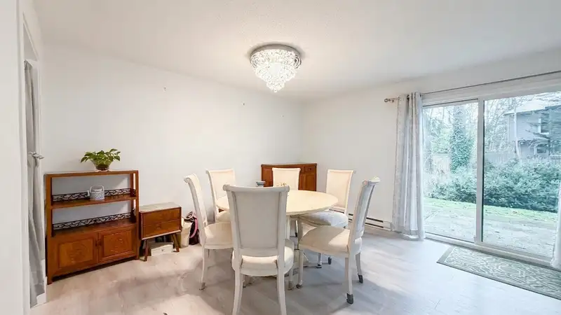 7438 ECHO PLACE - photo 4 of 29