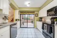 507 CAMBRIDGE WAY - thumbnail 4