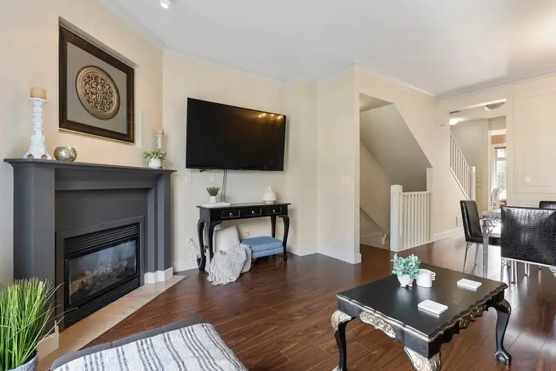 42 6233 BIRCH STREET - photo 4 of 40