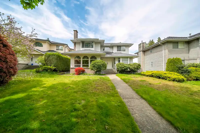 7135 4TH STREET - photo 2 of 40