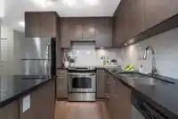 410 15735 CROYDON DRIVE - thumbnail 3