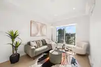 308 5398 207 STREET - thumbnail 1