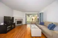 133 1386 LINCOLN DRIVE - thumbnail 2