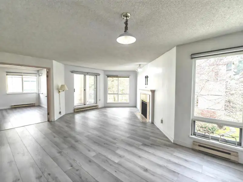 235 7451 MOFFATT ROAD - photo 2 of 20
