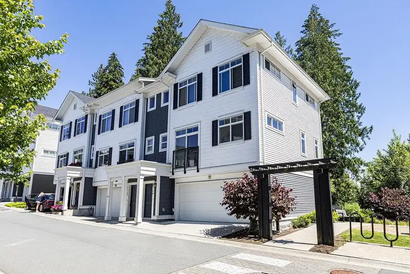 124 1225 MITCHELL STREET - photo 1 of 33
