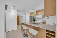 1401 928 HOMER STREET - thumbnail 3