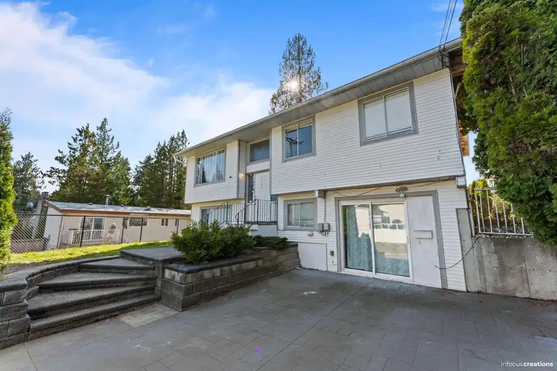 7961 TANAGER STREET - photo 1 of 33