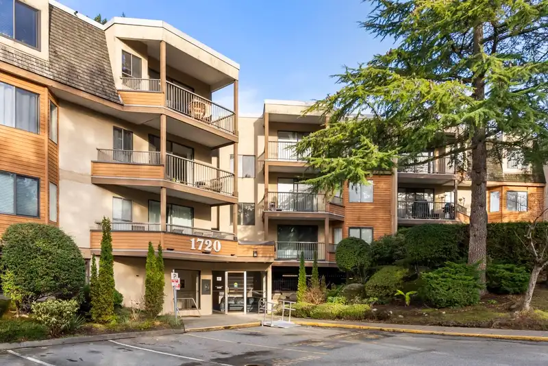 106 1720 SOUTHMERE CRESCENT - photo 1 of 30