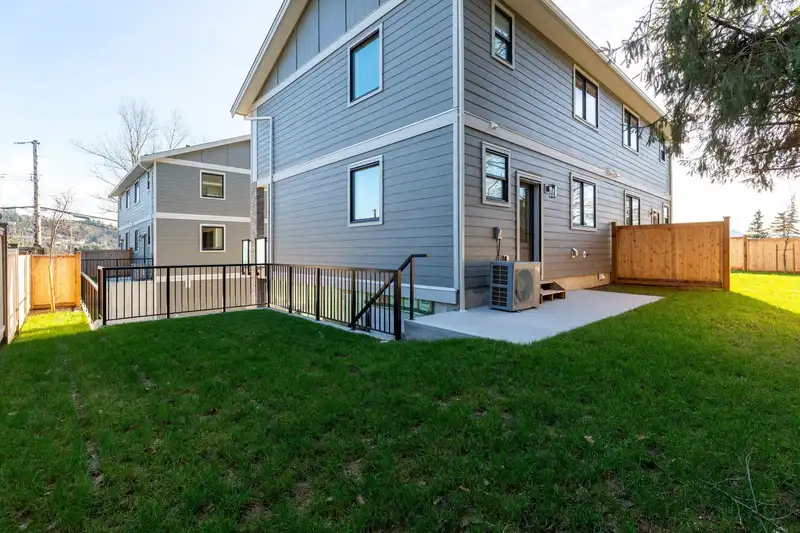 2485 BECK ROAD - photo 1 of 40