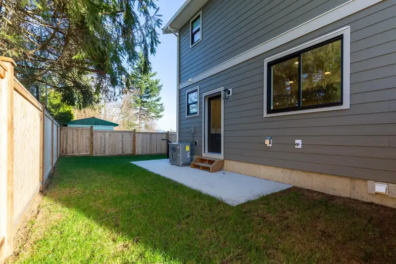 2485 BECK ROAD - photo 3 of 40