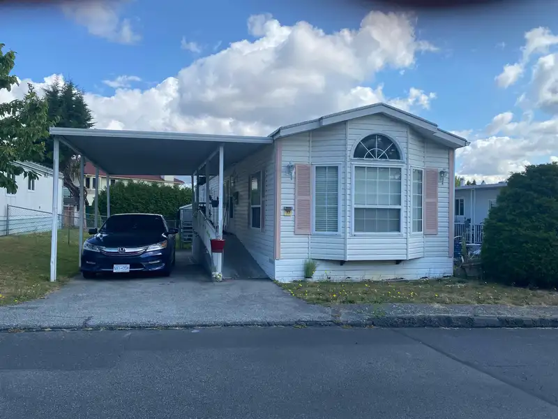 77 8254 134 STREET - photo 1 of 9