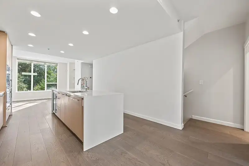 7 3483 ROSS DRIVE - photo 4 of 28