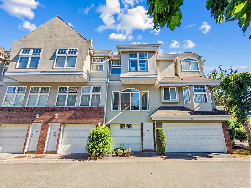 40 5840 DOVER CRESCENT - photo 1 of 18