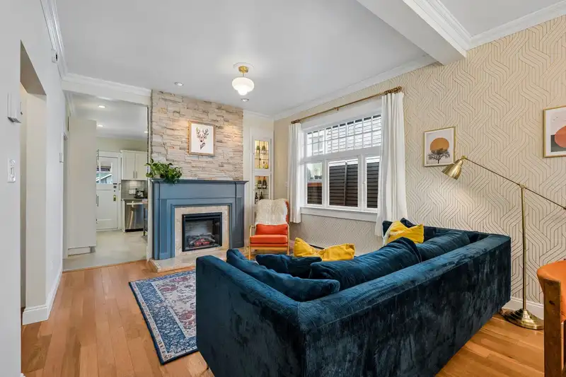 2323 GRAVELEY STREET - photo 1 of 36