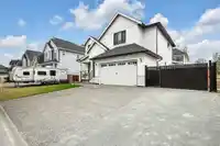 2 20351 98 AVENUE - thumbnail 2