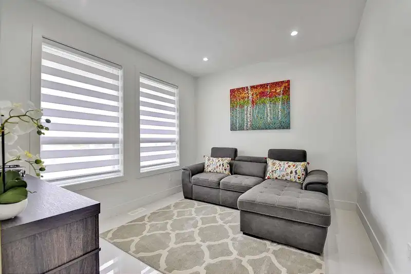 2 20351 98 AVENUE - photo 4 of 40