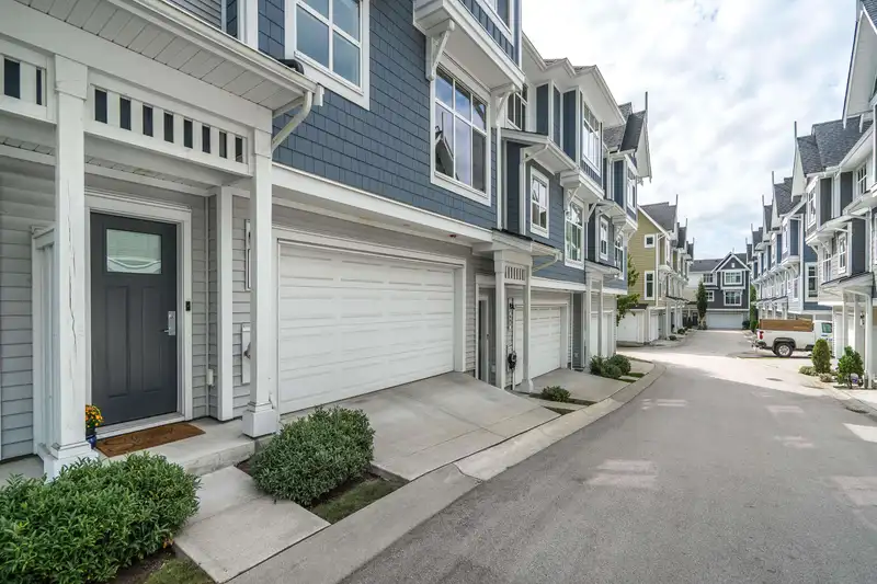 602 11295 PAZARENA PLACE - photo 3 of 40