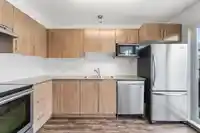 74 20038 70 AVENUE - thumbnail 4