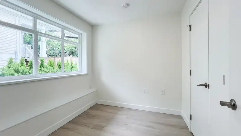 1157 KEEFER STREET - photo 3 of 15