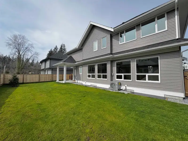 20828 34 AVENUE - photo 3 of 14