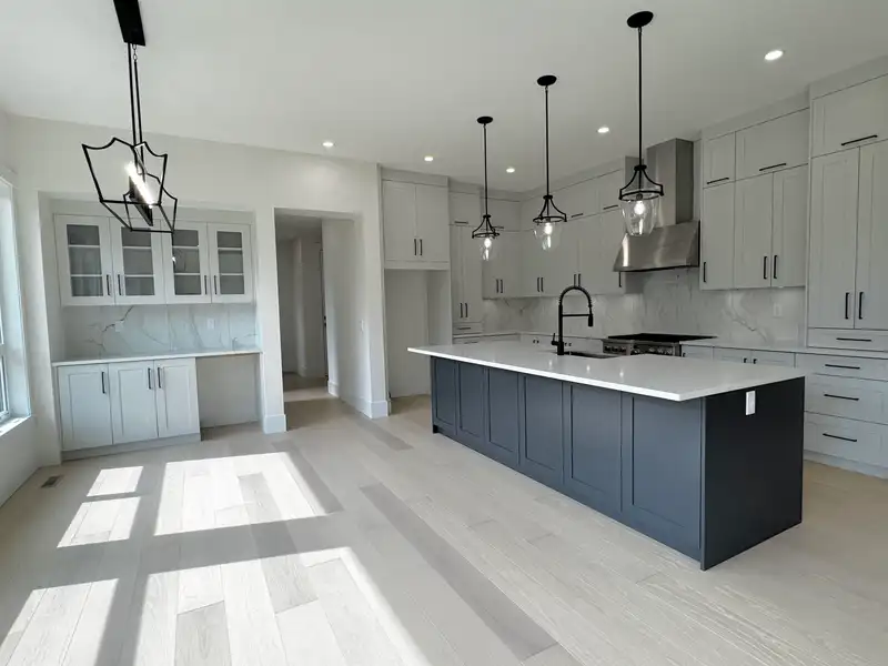 20828 34 AVENUE - photo 4 of 14