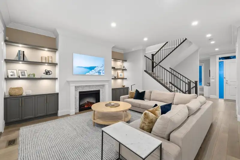 3358 BALLARD AVENUE - photo 4 of 40
